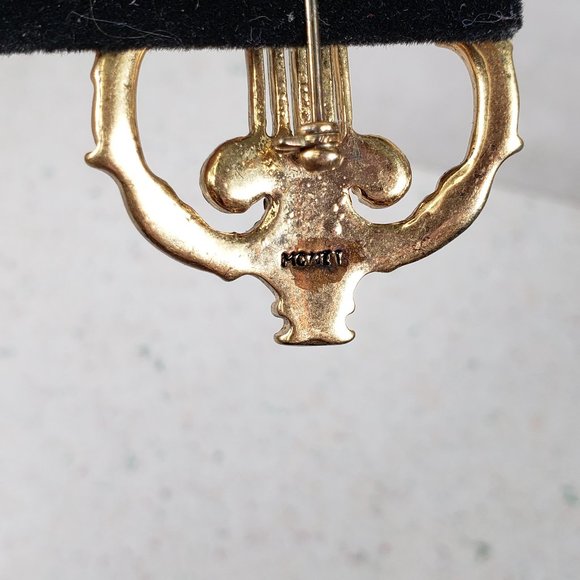 Monet Signed Vintage Ancient Harp Golden Brooch Pin Gold Tone and Rhinestones - Picture 9 of 11